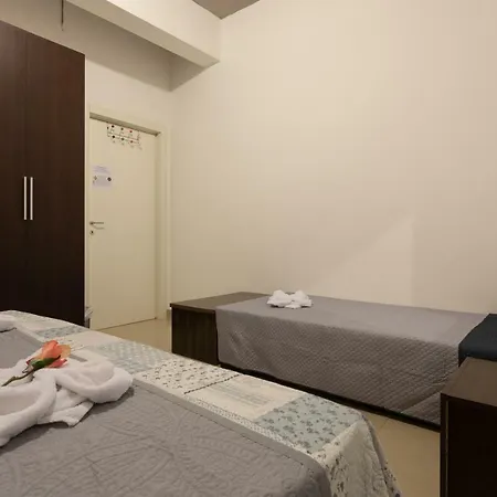 Cmh Classic Rooms فندق مبيت وإفطار