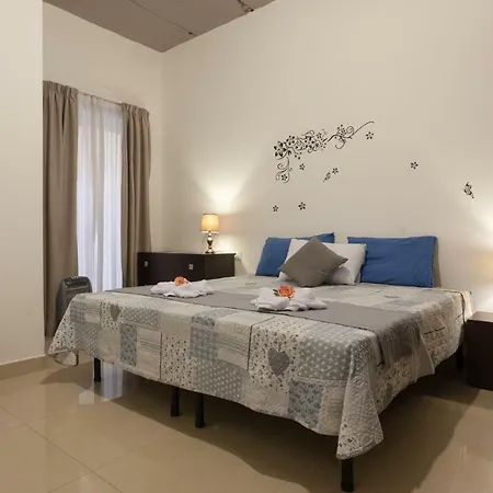 Cmh Classic Rooms 3*